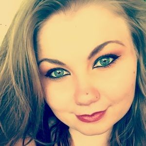 Meet your Posher, Katrina